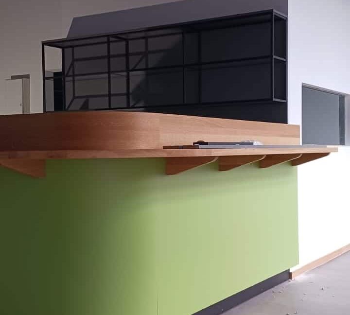 Montage Restaurant Theke